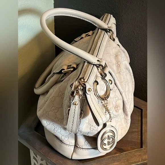 🛑 1 hour sale. Gucci, Cream Ivory Leather Gucci Handbag, w/ COA - Picture 2 of 16